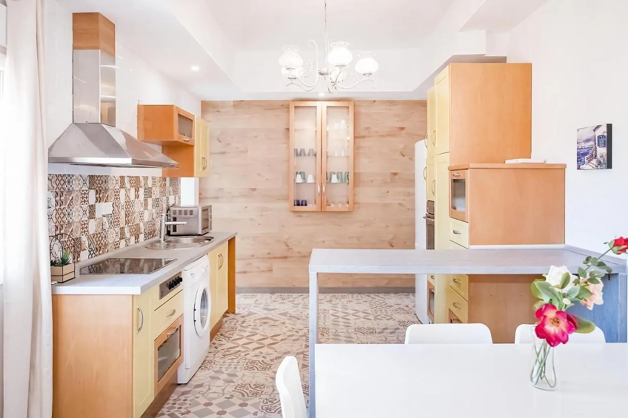 Marmoles 19, City Center Apartment Malaga Spain